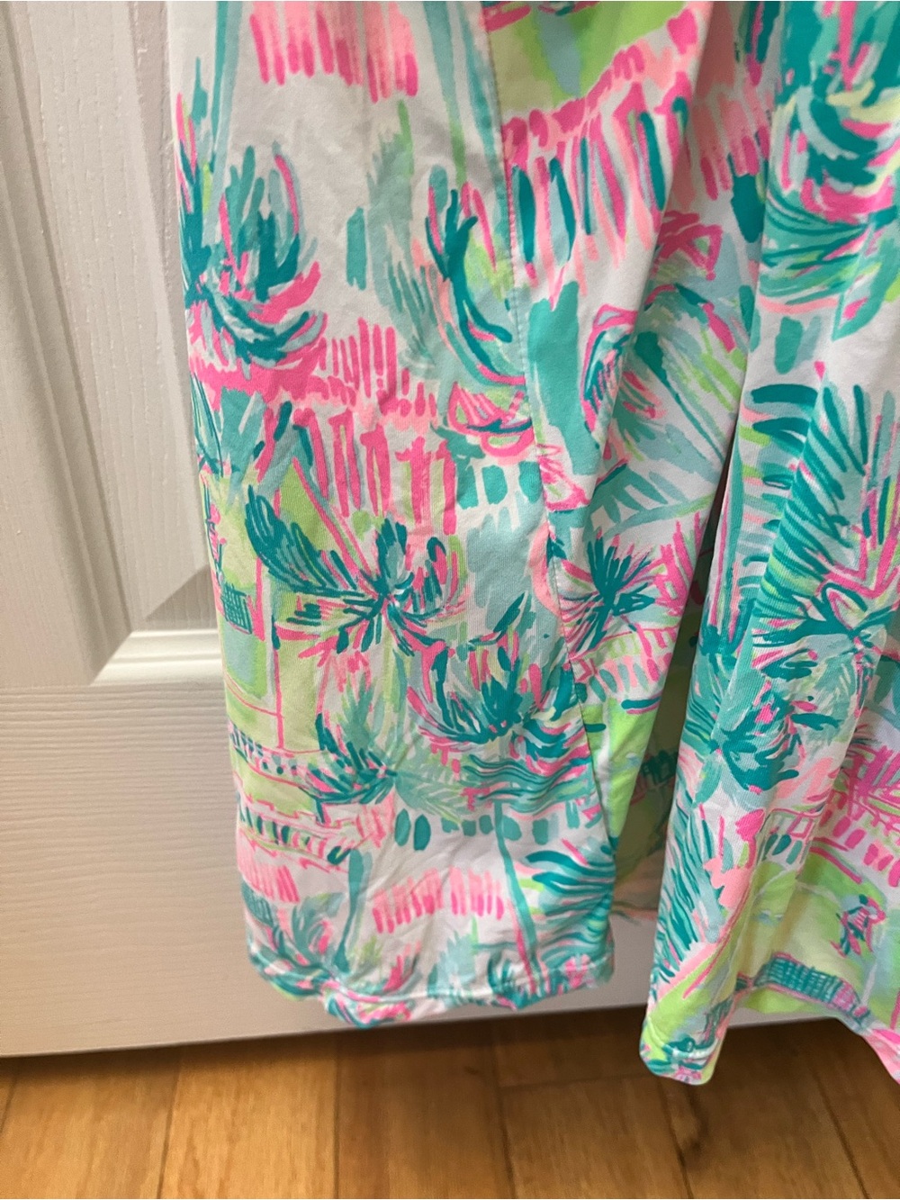 Lilly Pulitzer Tropical Print Athletic Tank  Top | Built-In Pads | Sz XL - Picture 5 of 7